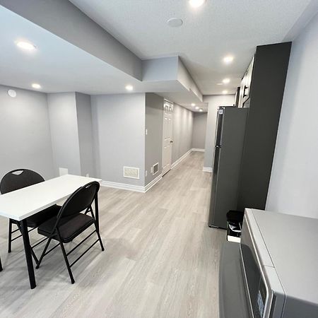 Beautiful Vacation Home Near Toronto Airport Mississauga Kamer foto